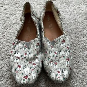 Tom’s shoes